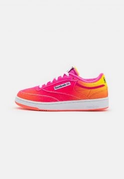 Reebok Classic CLUB C 85 DANIEL MOON UNISEX Baskets Basses Atomic Pink/pantone