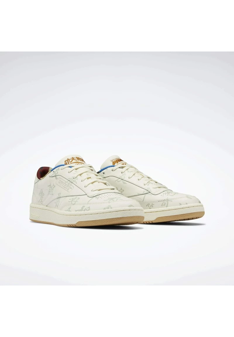 Reebok Classic Unisex KUNG FU PANDA CLUB C 85 SHOES Baskets Basses White 3 Reebok Classic Unisex KUNG FU PANDA CLUB C 85 SHOES Baskets Basses White – Image 3