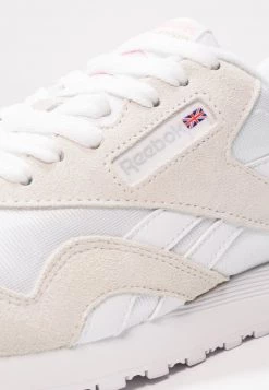 Reebok Classic Femme CLASSIC LEATHER NYLON BREATHABLE UPPER SHOES Baskets Basses White/light Grey -Reebok Classic Soldes Magasin 054da75dfc6448698c8f81e7eeab337b