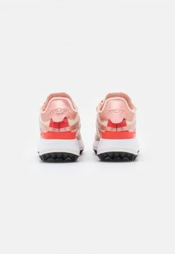Reebok Classic LEGACY 83 Baskets Basses Ceramic Pink/dynamic Red/morning Fog Femme -Reebok Classic Soldes Magasin 06e98d15907f47718fc4dd90e094aa5f