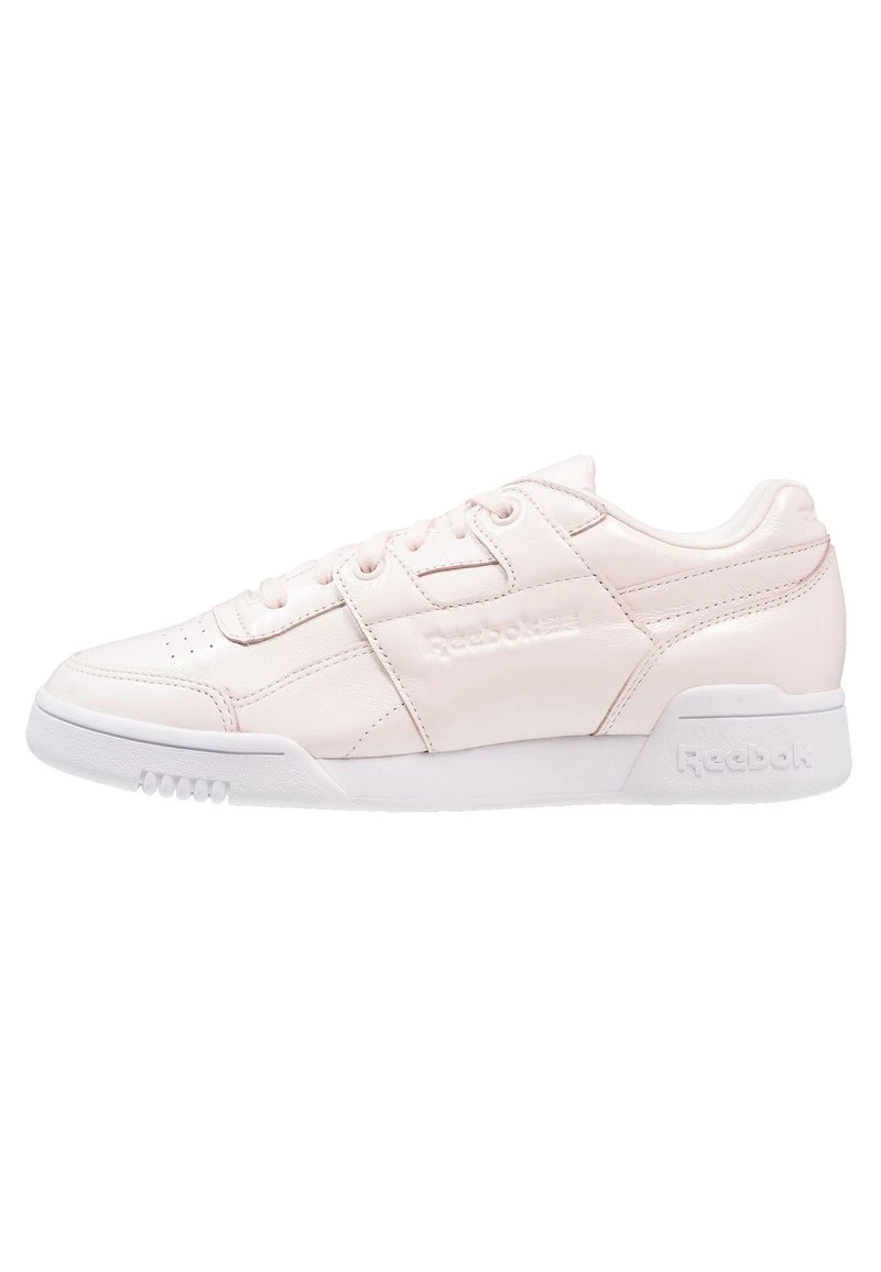Reebok Classic Femme W/O LO PLUS IRIDESCENT Baskets Basses Pale Pink/white 1 Reebok Classic Femme W/O LO PLUS IRIDESCENT Baskets Basses Pale Pink/white