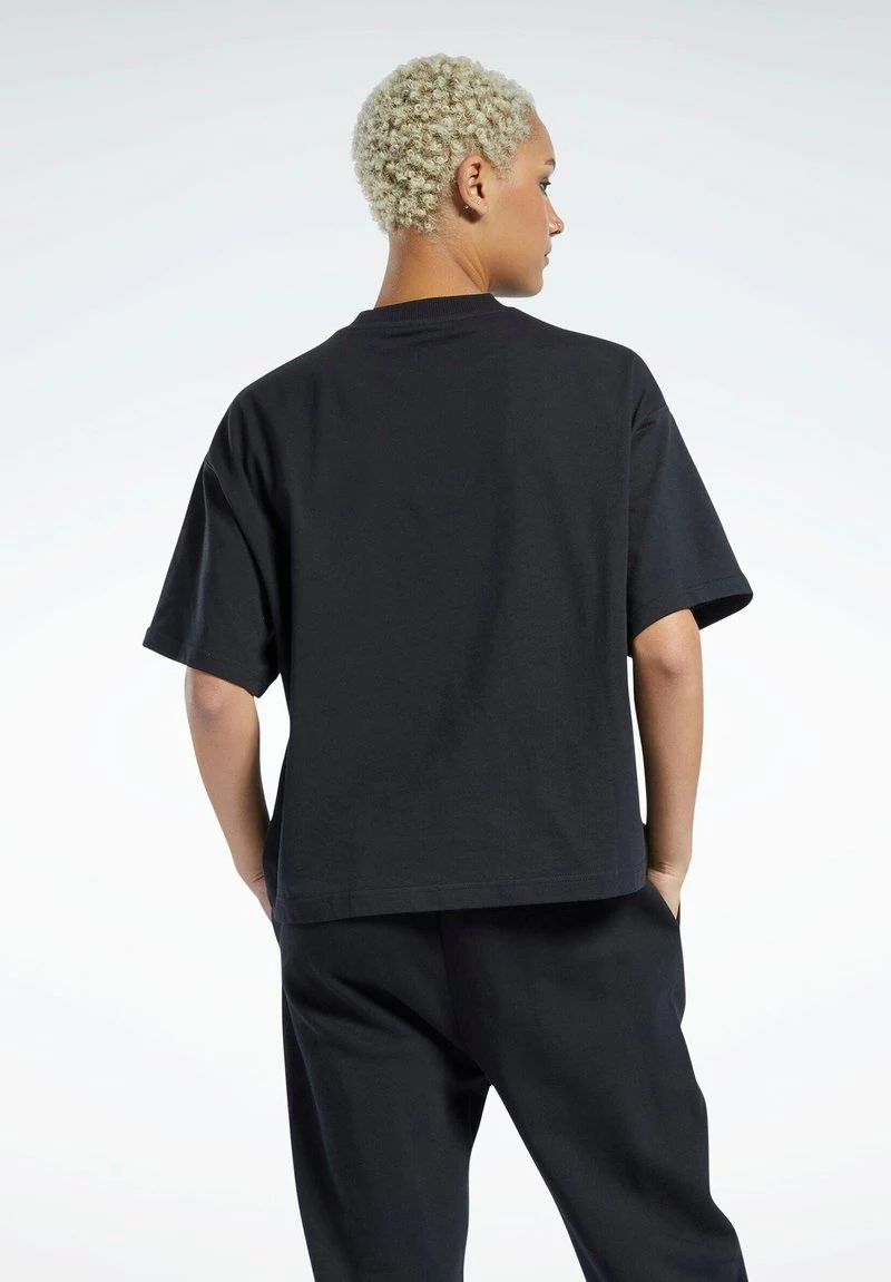 Reebok Classic T Shirt Basique Black Femme 2 Reebok Classic T Shirt Basique Black Femme – Image 2