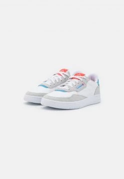 Reebok Classic Femme COURT PEAK Baskets Basses White -Reebok Classic Soldes Magasin 0d057f27cfc944279f419b3d8d584570