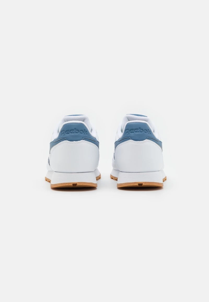 Reebok Classic CL VEGAN UNISEX Baskets Basses Footwear White/blue Slate 3 Reebok Classic CL VEGAN UNISEX Baskets Basses Footwear White/blue Slate – Image 3