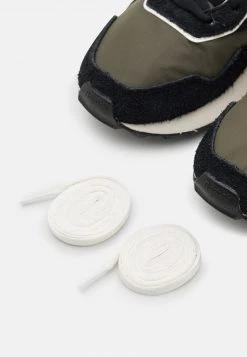 Reebok Classic CL LEGACY AZ UNISEX Baskets Basses Army Green/rhodonite/core Black 11 Reebok Classic CL LEGACY AZ UNISEX Baskets Basses Army Green/rhodonite/core Black -Reebok Classic Soldes Magasin 103a3bd536384989a052274b1afc121a