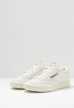 Reebok Classic CLUB C 85 Baskets Basses Chalk/paperwhite/maroon Unisex -Reebok Classic Soldes Magasin 108bb6beadba4ce6adad9a1ee2b75fc4