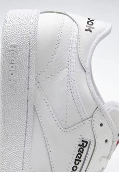 Reebok Classic CLUB C 85 Baskets Basses Ftwr White/ftwr White/core Black Unisex -Reebok Classic Soldes Magasin 1232a9fadd4a41a4af4a88326445a834