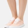 Reebok Classic Femme CLUB C COAST Baskets Basses Aura Orange/footwear White