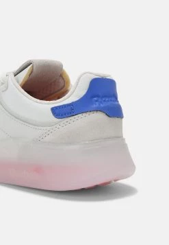 Reebok Classic CLUB LEGACY UNISEX Baskets Basses True Grey/dynamic Red/court Blue -Reebok Classic Soldes Magasin 1639dc42c34f4c809593ddaceef13535