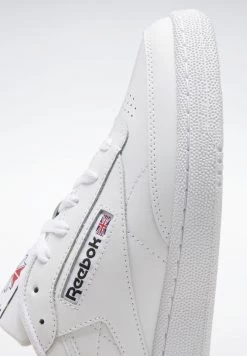 Reebok Classic CLUB C 85 Baskets Basses Ftwr White/ftwr White/core Black Unisex -Reebok Classic Soldes Magasin 1e1c1b2c35d6486d8a63064cd1c18268