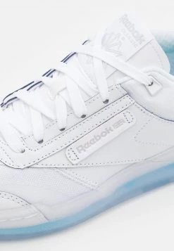 Reebok Classic CLUB C LEGACY UNISEX Baskets Basses Footwear White/blue/radiant Aqua -Reebok Classic Soldes Magasin 1f38558fbe8b46bb902509b0e15ef16d