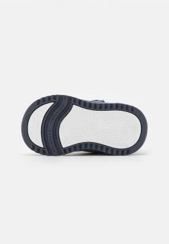 Reebok Classic WEEBOK STORM X UNISEX Baskets Montantes Vector Navy/gable Grey/blue Slate 10 Reebok Classic WEEBOK STORM X UNISEX Baskets Montantes Vector Navy/gable Grey/blue Slate -Reebok Classic Soldes Magasin 1f5122ac393546bb9387a6d35d489613