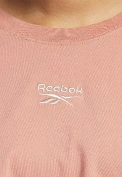 Reebok Classic LONG SLEEVE Sweatshirt Red Femme -Reebok Classic Soldes Magasin 1f6a560263d44f3cb42af40485f6ff9b