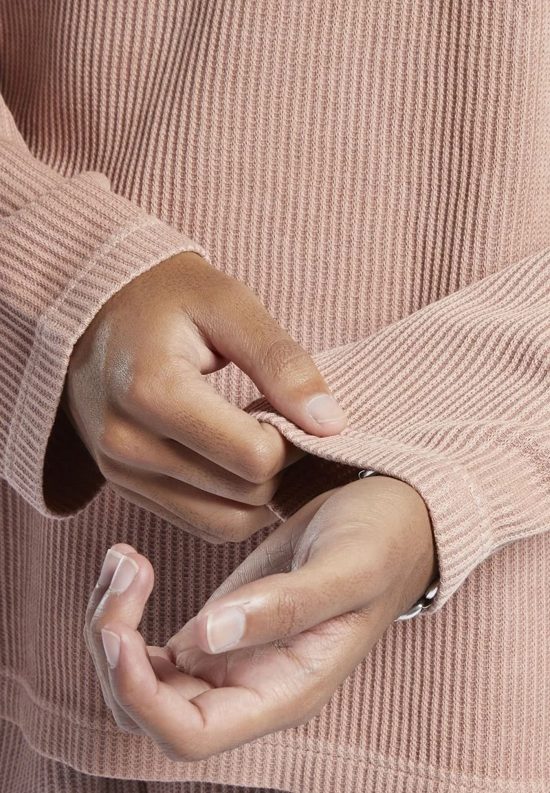 Reebok Classic DYE WAFFLE Pullover Light Red Homme 5 Reebok Classic DYE WAFFLE Pullover Light Red Homme – Image 5