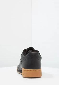 Reebok Classic Unisex WORKOUT PLUS Baskets Basses Black/carbon/red/royal -Reebok Classic Soldes Magasin 2e2d7118bdc3404490d7a4c736cfa5ee