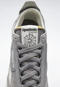 Reebok Classic CLASSIC LEGACY UNISEX Baskets Basses Mgh Solid Grey/pure Grey/chalk -Reebok Classic Soldes Magasin 32500ca1c509473c9e8cd42a99a4ffca