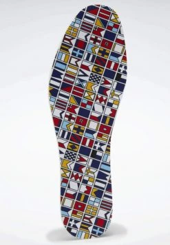 Reebok Classic REVENGE Baskets Basses White Homme -Reebok Classic Soldes Magasin 3570f2fe2cbe41ee87debe0182be6ef3