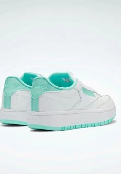 Reebok Classic Enfant CLUB C DOUBLE Baskets Basses White 17 Reebok Classic Enfant CLUB C DOUBLE Baskets Basses White -Reebok Classic Soldes Magasin 3624696deb304a23a51d2d1bcd0ca859