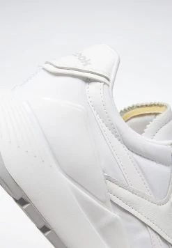 Reebok Classic Unisex Baskets Basses White -Reebok Classic Soldes Magasin 3a64de1f58394b93ad9ff728ff9a0944