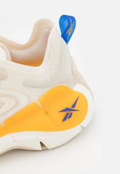 Reebok Classic ZIG KINETICA II UNISEX Baskets Basses Chalk/stucco/semi Solar Gold -Reebok Classic Soldes Magasin 3d8836d15ca84fe89941c55f1a01eefd