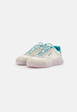 Reebok Classic CLUB C LEGACY Baskets Basses Alabaster/seaport Teal/pink Glow Femme -Reebok Classic Soldes Magasin 4555d57fb4244e06be50283970d3fae1