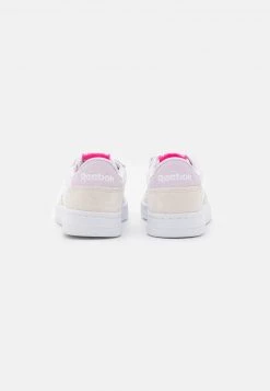 Reebok Classic COURT PEAK Baskets Basses White Femme 7 Reebok Classic COURT PEAK Baskets Basses White Femme -Reebok Classic Soldes Magasin 4fe04bc6addc4f4ea779206e4637395e