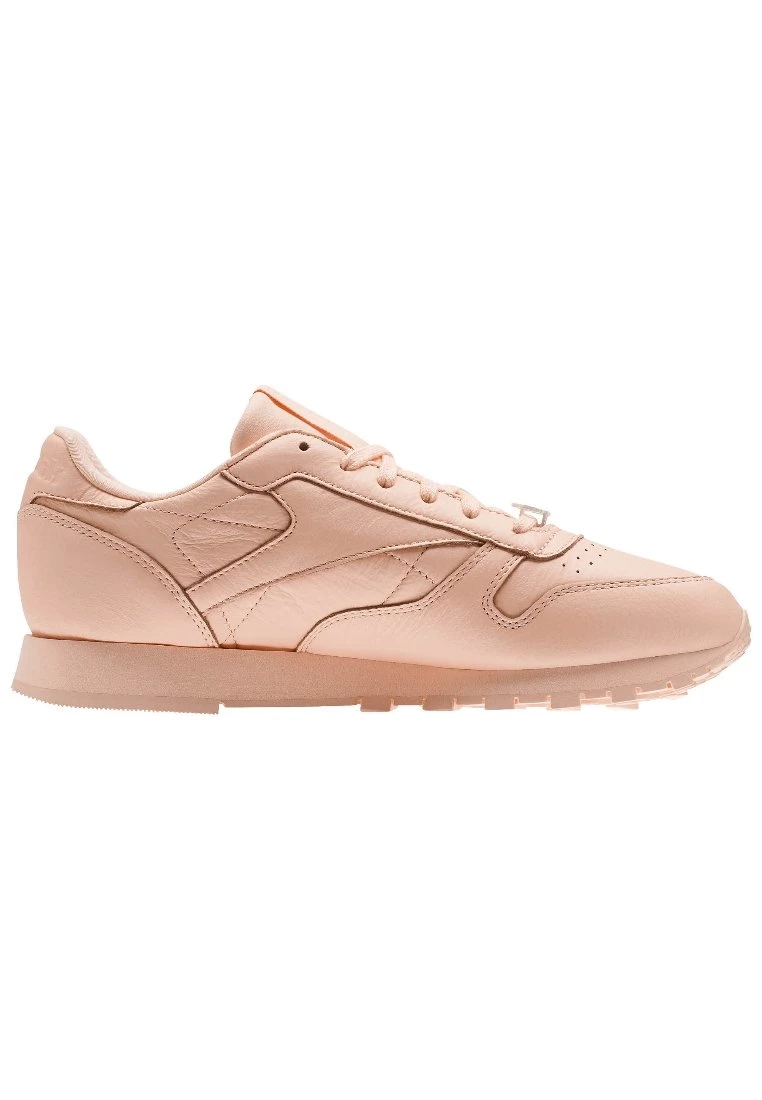 Reebok Classic Femme CLASSIC L Baskets Basses Peach Twist/sleek Met 6 Reebok Classic Femme CLASSIC L Baskets Basses Peach Twist/sleek Met – Image 6