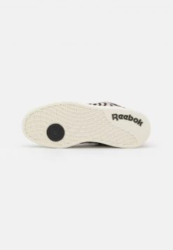 Reebok Classic COURT Baskets Basses Chalk/core Black Femme -Reebok Classic Soldes Magasin 50471c33225645198ca289799ce75932