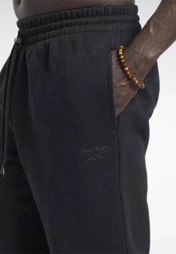 Reebok Classic Homme Pantalon De Survêtement Black 11 Reebok Classic Homme Pantalon De Survêtement Black -Reebok Classic Soldes Magasin 509faf60b58143ec91a6f7e293c40548