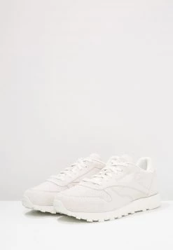 Reebok Classic Baskets Basses Chalk/sandstone Femme -Reebok Classic Soldes Magasin 524ad13509ca4b25a69d9aebe96f6e66