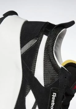 Reebok Classic CLASSIC LEGACY UNISEX Baskets Basses Core Black/cold Grey/vector Red -Reebok Classic Soldes Magasin 52dd0af0a0d04122ac1689d2a31e032c