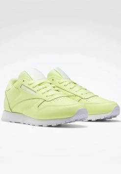 Reebok Classic CLASSIC LEATHER SHOES Baskets Basses Yellow Femme -Reebok Classic Soldes Magasin 54ed1bfea1324f3dbd351f3d650543eb