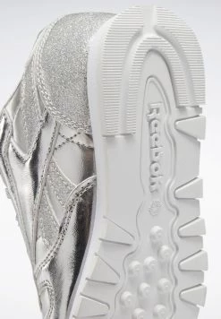 Reebok Classic Chaussures De Skate Silver Enfant -Reebok Classic Soldes Magasin 5535a3bda8d34cac902db01f4290ed40