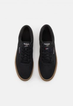 Reebok Classic CLUB C COAST UNISEX Baskets Basses Black/white 9 Reebok Classic CLUB C COAST UNISEX Baskets Basses Black/white -Reebok Classic Soldes Magasin 57e95ae0c6564a2d91143f19ab49a396