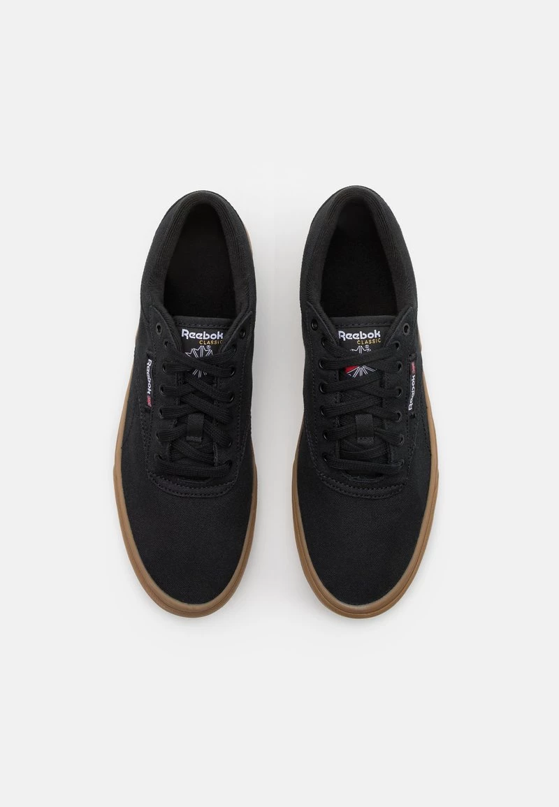 Reebok Classic CLUB C COAST UNISEX Baskets Basses Black/white 4 Reebok Classic CLUB C COAST UNISEX Baskets Basses Black/white – Image 4