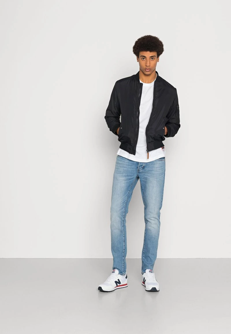 Reebok Classic Homme IVERSON T Shirt Imprimé White 2 Reebok Classic Homme IVERSON T Shirt Imprimé White – Image 2