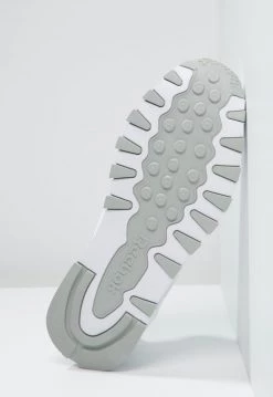 Reebok Classic Unisex CLASSIC LEATHER LOW CUT DESIGN SHOES Baskets Basses White/light Grey 10 Reebok Classic Unisex CLASSIC LEATHER LOW CUT DESIGN SHOES Baskets Basses White/light Grey -Reebok Classic Soldes Magasin 5ab61ba8a7284239924e9fbc7f21797d