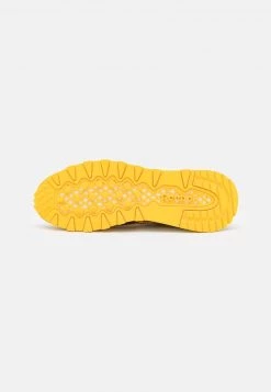 Reebok Classic CLASSIC LEGACY UNISEX Baskets Basses Chalk/bright Ocre/always Yellow/bright Brown -Reebok Classic Soldes Magasin 5bd5114dc80a4a65bef65156b777a5b1