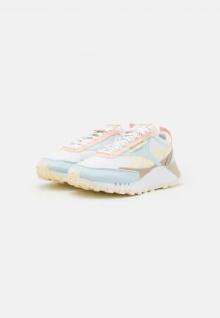 Reebok Classic CLASSIC LEGACY UNISEX Baskets Basses White/glass Blue/pale Yellow/aurora Orange/modern Beige -Reebok Classic Soldes Magasin 60be1f952b054e0fafb20a21f9a2a1cc