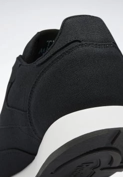 Reebok Classic CL LTHR GROW UNISEX Baskets Basses Core Black/core Black/chalk -Reebok Classic Soldes Magasin 60ca0fa7ab774e5d841520a7690fa63f