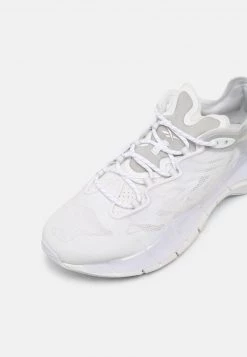Reebok Classic ZIG KINETICA II UNISEX Baskets Basses White/pure Grey -Reebok Classic Soldes Magasin 6916699d76fc42ca8c7e41a235bc5207