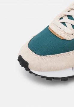 Reebok Classic CLASSIC LEGACY UNISEX Baskets Basses Stucco/midnight Pine/sepia -Reebok Classic Soldes Magasin 6b3baa407bd146d0a3bcd0c20d12e2be