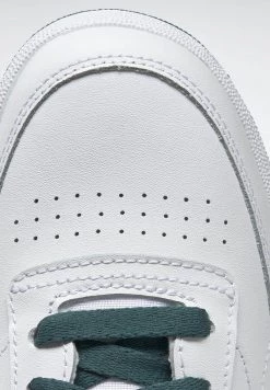 Reebok Classic Baskets Basses White Enfant -Reebok Classic Soldes Magasin 6bca26a5fb4e4ee5aa122cda8d470574