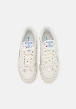Reebok Classic CLUB C 85 VINTAGE Baskets Basses Chalk/alabaster/sky Blue Femme -Reebok Classic Soldes Magasin 6d63929461ec4cdeb479bea70148bda6