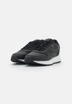 Reebok Classic Femme CLASSIC SP VEGAN Baskets Basses Core Black/pure Grey -Reebok Classic Soldes Magasin 6e9d445a2dda4ae8adc9ccbd406519da