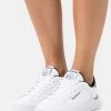 Reebok Classic Femme AD COURT Baskets Basses Footwear White/core Black