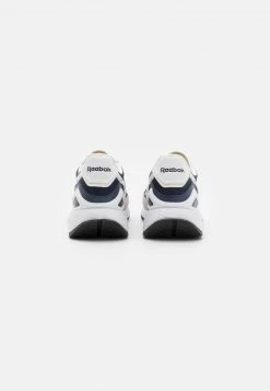 Reebok Classic CL LEGACY UNISEX Baskets Basses Vector Navy/chalk/footwear White 12 Reebok Classic CL LEGACY UNISEX Baskets Basses Vector Navy/chalk/footwear White -Reebok Classic Soldes Magasin 737f38308fab402e90a3086079d761a8