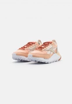 Reebok Classic Femme CL LEGACY Baskets Basses Cerise Pink/orange/white -Reebok Classic Soldes Magasin 77132c5a2f4a4313953eb9b99cc48689