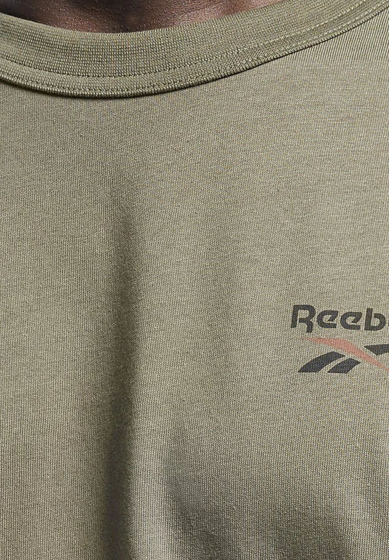 Reebok Classic Unisex DESTINATION CHINA T Shirt à Manches Longues Green 5 Reebok Classic Unisex DESTINATION CHINA T Shirt à Manches Longues Green – Image 5