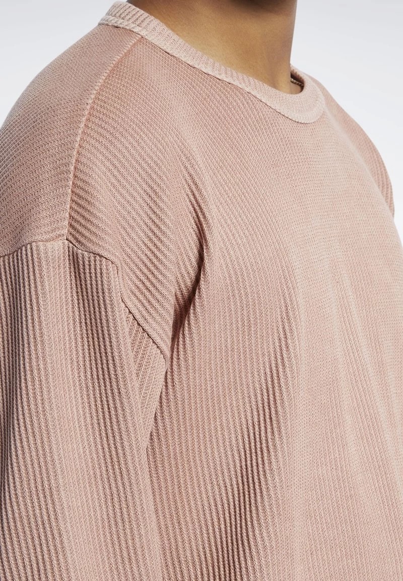 Reebok Classic DYE WAFFLE Pullover Light Red Homme 4 Reebok Classic DYE WAFFLE Pullover Light Red Homme – Image 4